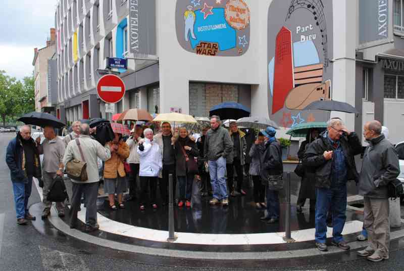 01_DSC_0007 (Sommier).jpg - Regroupement devant l'hôtel